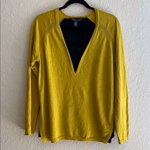 Kenneth Cole  v neck knit sweater